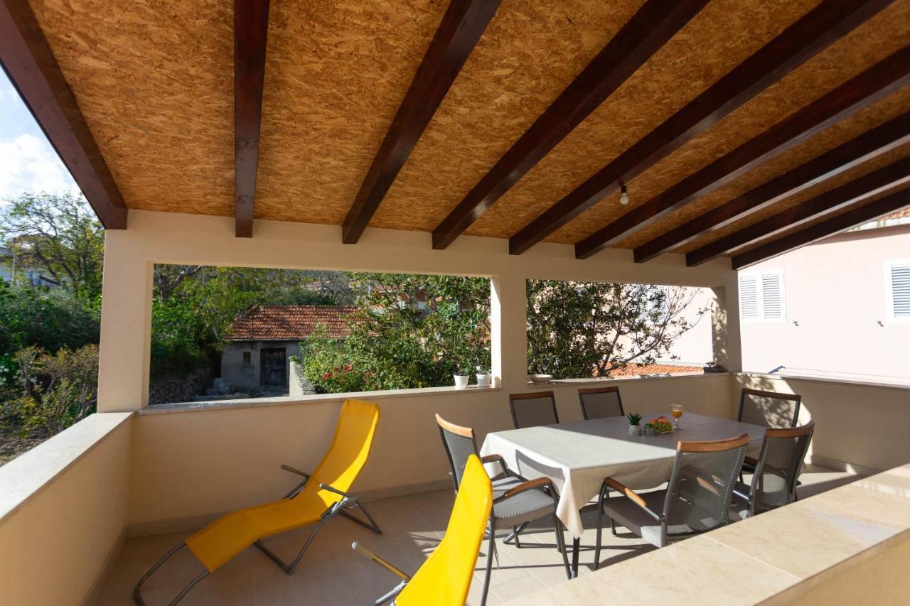 Apartman Marel Žrnovnica Exteriér fotografie
